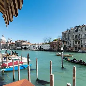 Apartment Casa Zucchi | Grand Canal, Venice